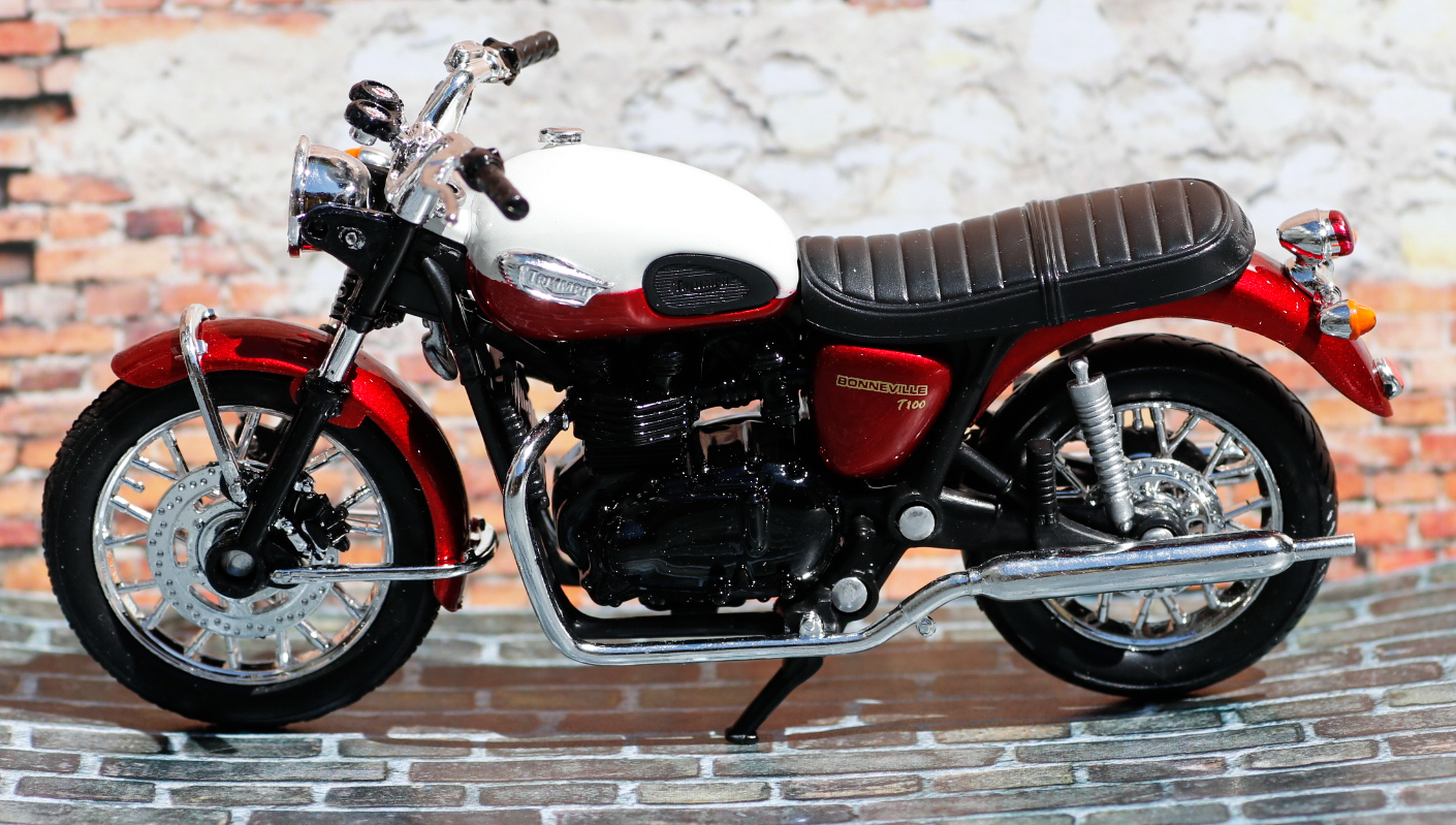 Welly Triumph Bonneville T100